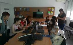 33784842-10155433753326889-5569360543141068800-n_250x154_crop_478b24840a