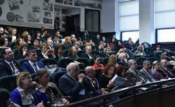 fr04_250x154_crop_478b24840a