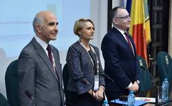 fr06_250x154_crop_478b24840a