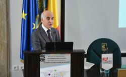 fr11_250x154_crop_478b24840a