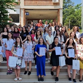 025_280x280_crop_478b24840a