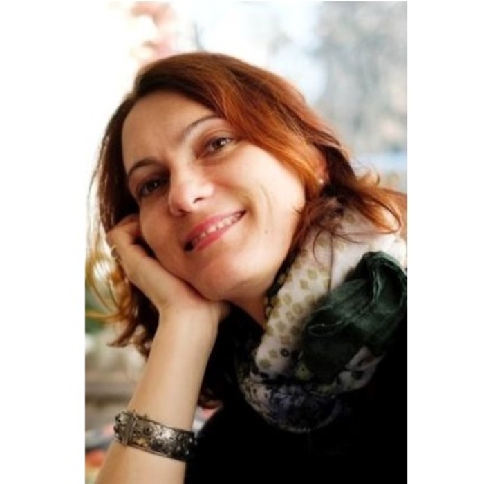 daniela-alexandrova-nbu_700x700_crop_478b24840a