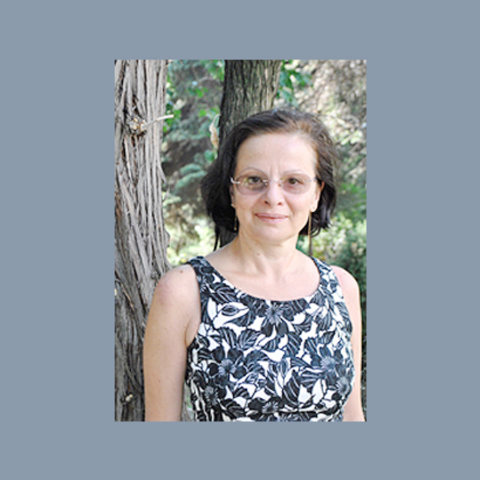 elena-tarasheva-nbu_700x700_crop_478b24840a