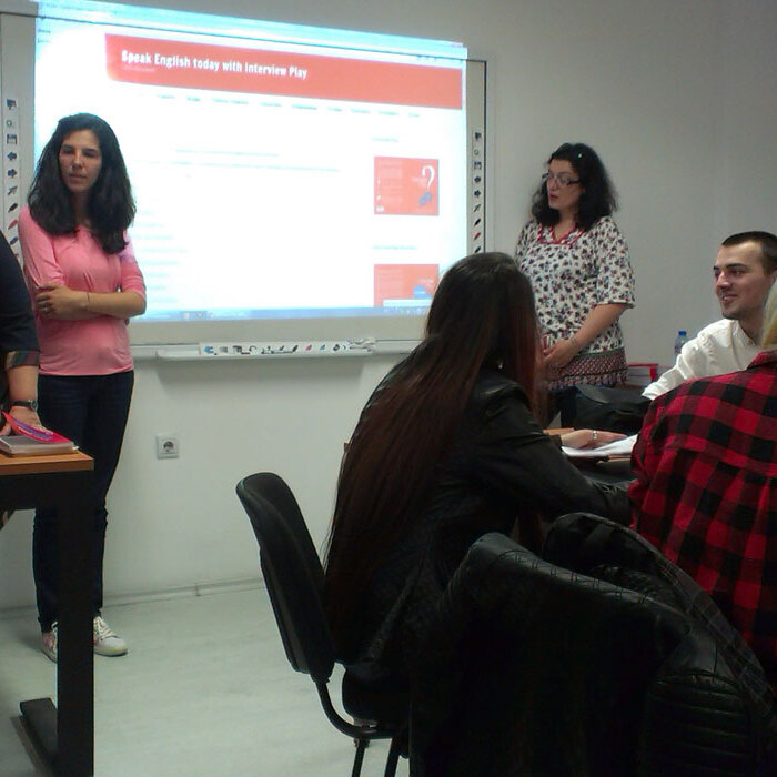 play-3_700x700_crop_478b24840a