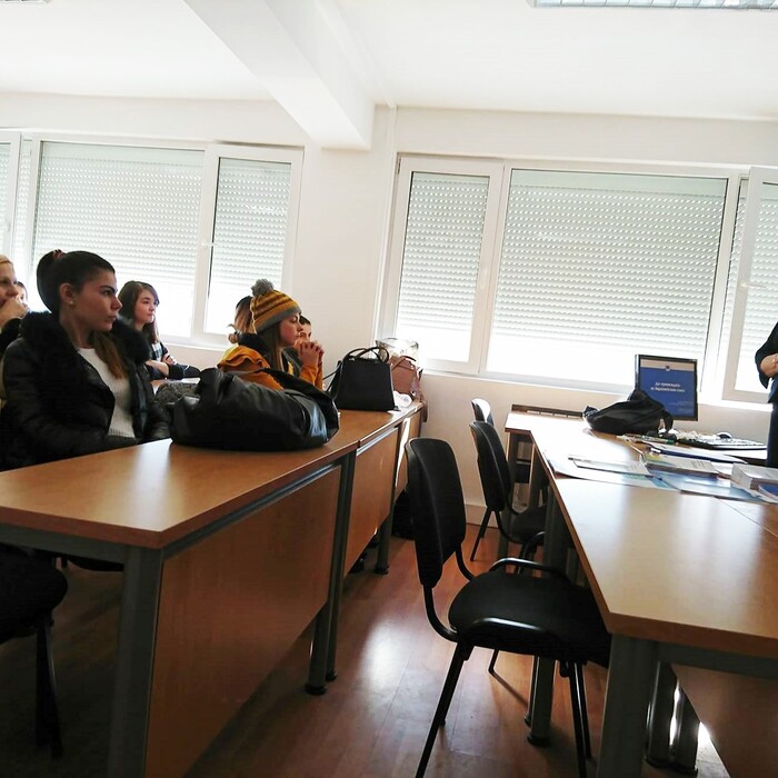 nb-uec_700x700_crop_478b24840a