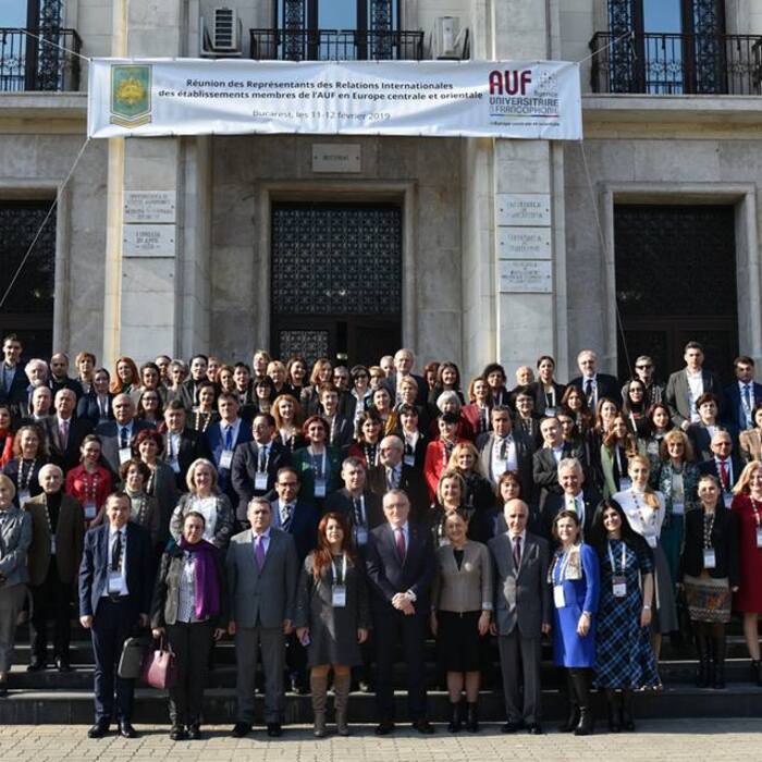 fr05_700x700_crop_478b24840a