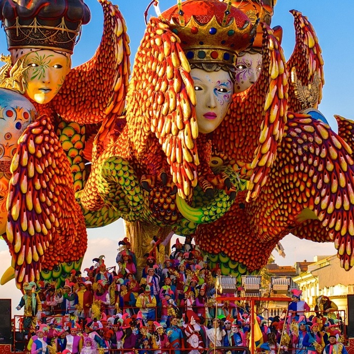 hero-viareggio-carnevale_700x700_crop_478b24840a