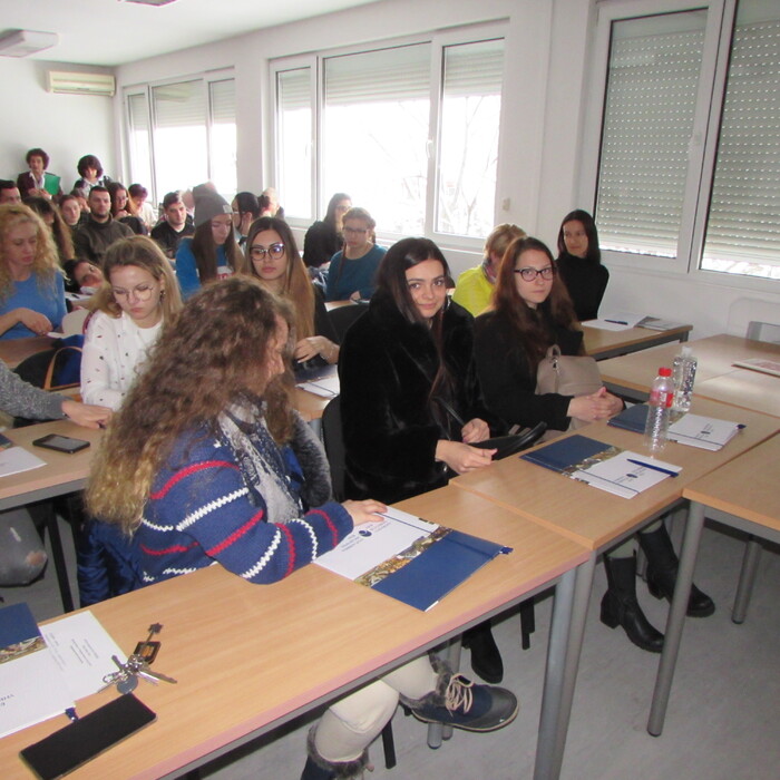 img-1317_700x700_crop_478b24840a