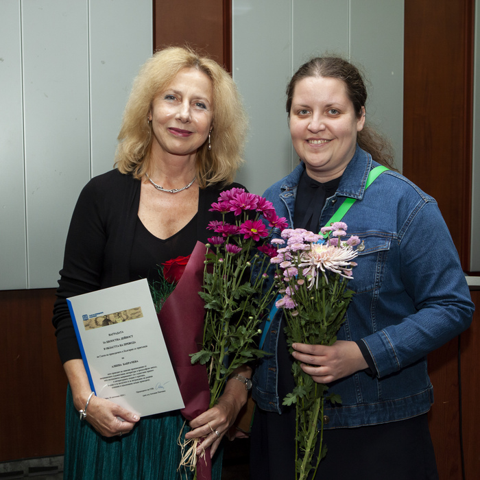 1_700x700_crop_478b24840a