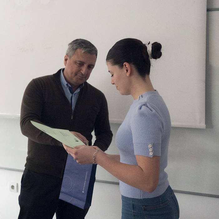 nagrajdavane_700x700_crop_478b24840a