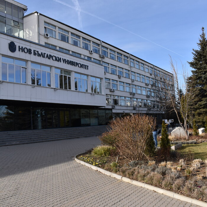 dsc-0021_700x700_crop_478b24840a