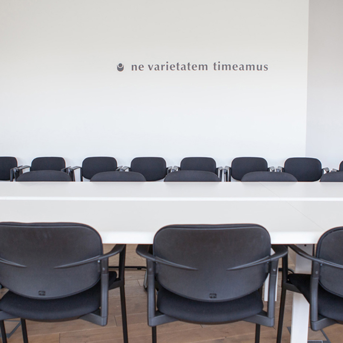 img-0050_700x700_crop_478b24840a